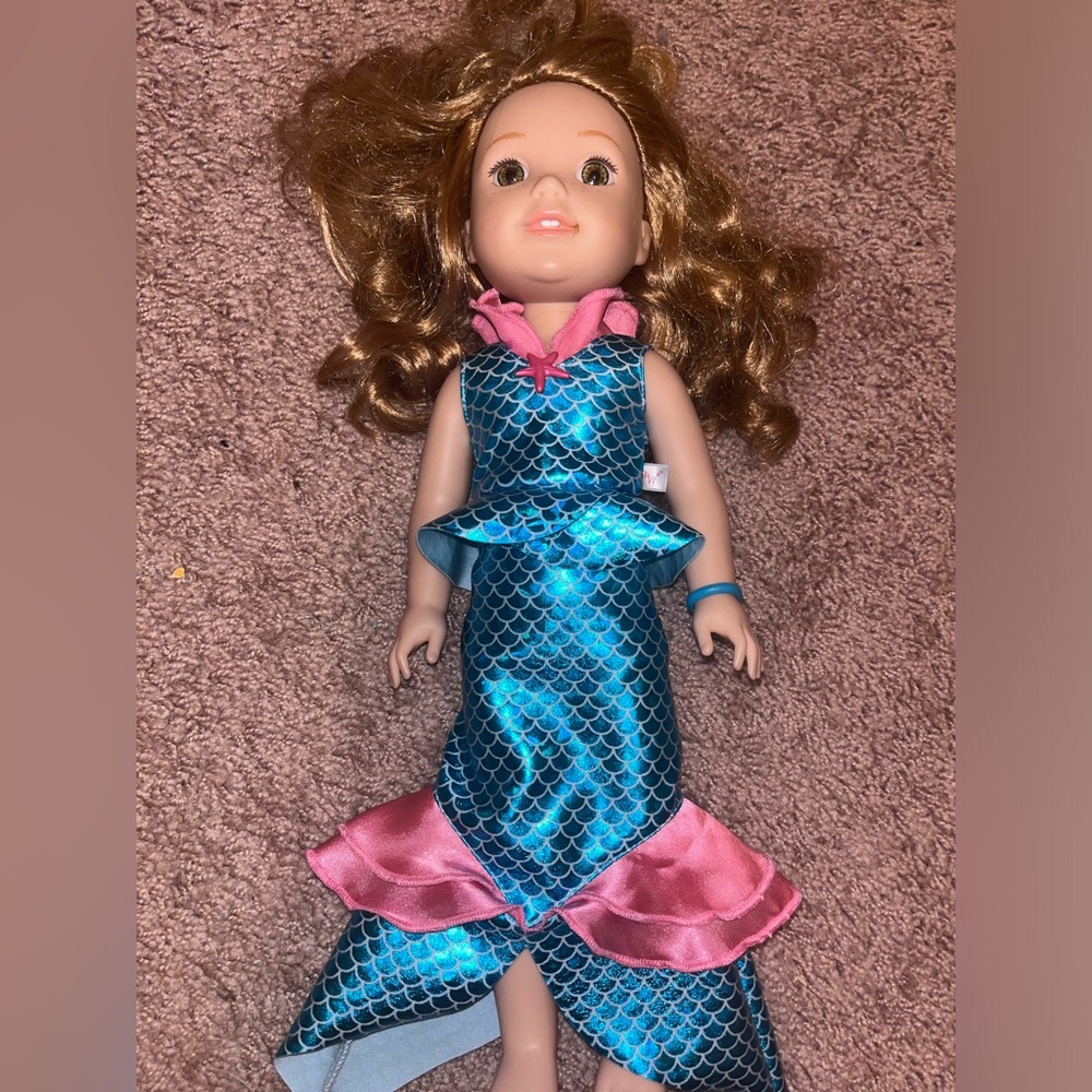 WellieWishers doll, great condition.